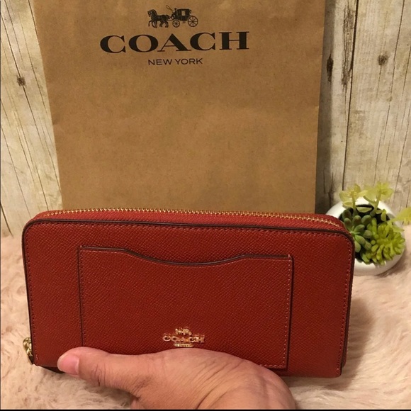Coach Accordion ZIP wallet - Picture 3 of 6